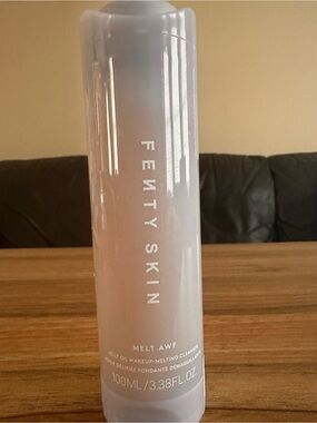 Melt AWF Jelly Oil Makeup-Melting Cleanser — Pale Pink
